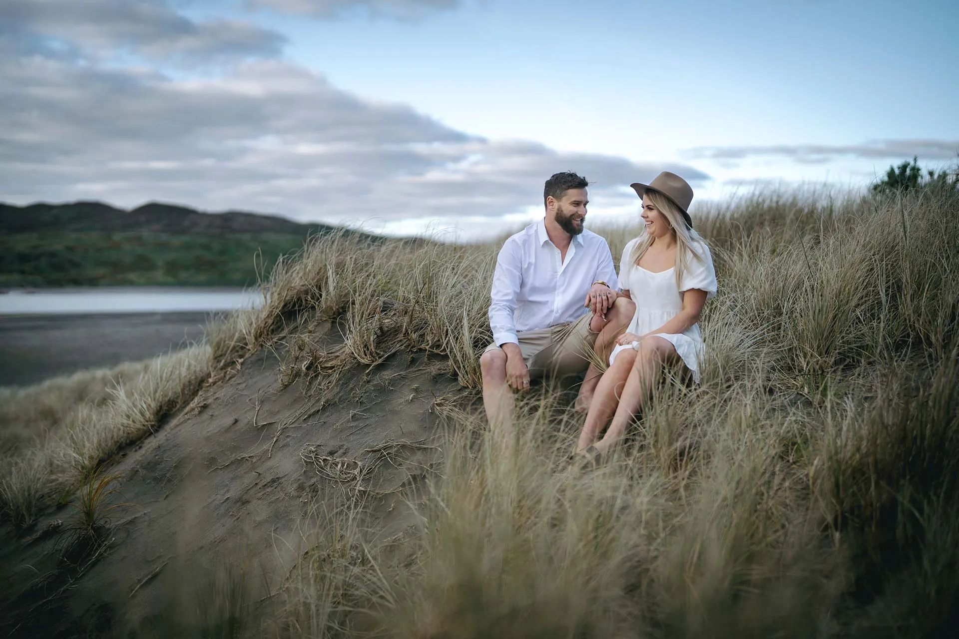 Raglan sand dunes engagement couple