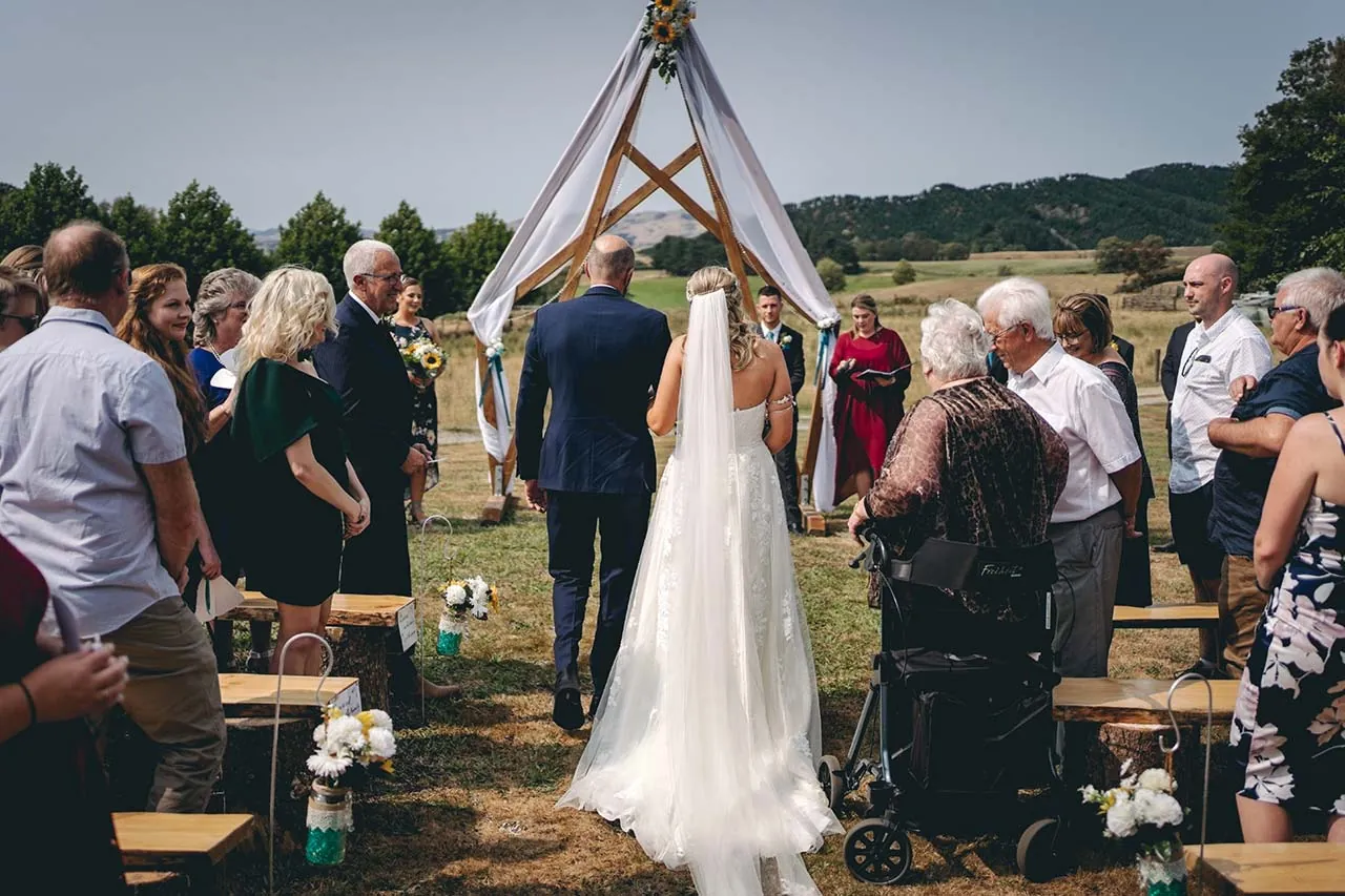 Rosenvale outdoor wedding ceremony