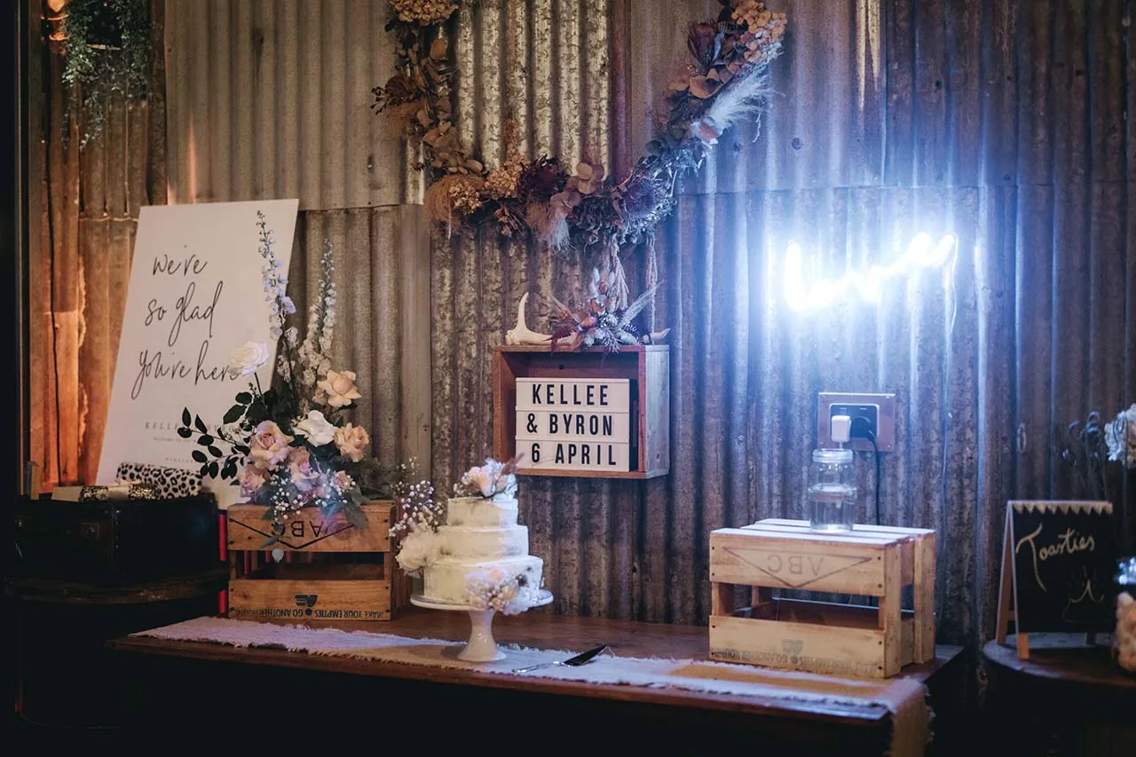 Te miro woolshed rustic wedding reception